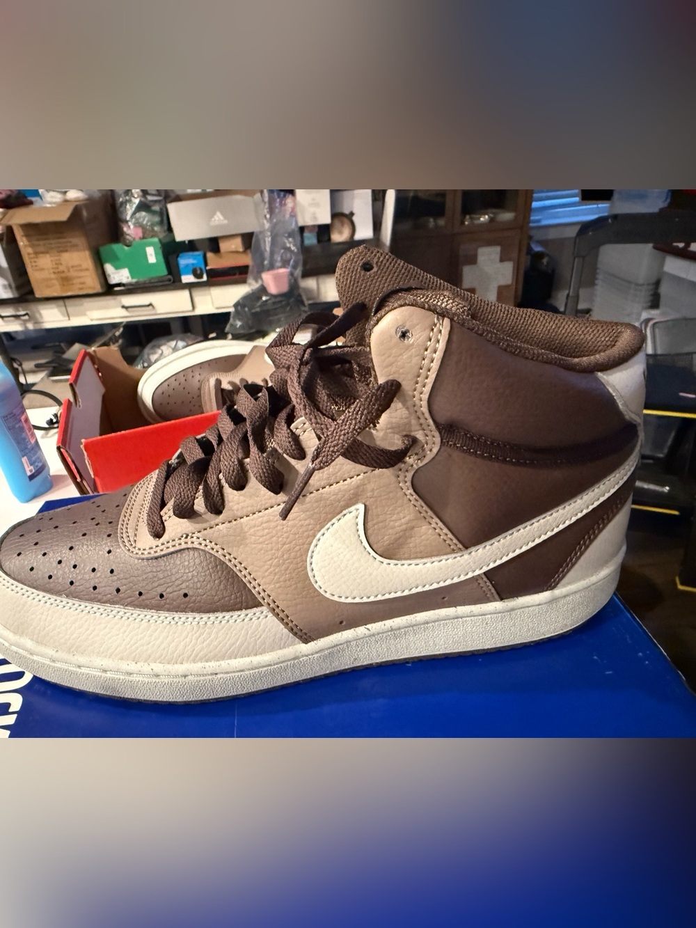 Nike Men’s Court Vision Mid NN Size 9.5 High Top Tan and Brown Basketball